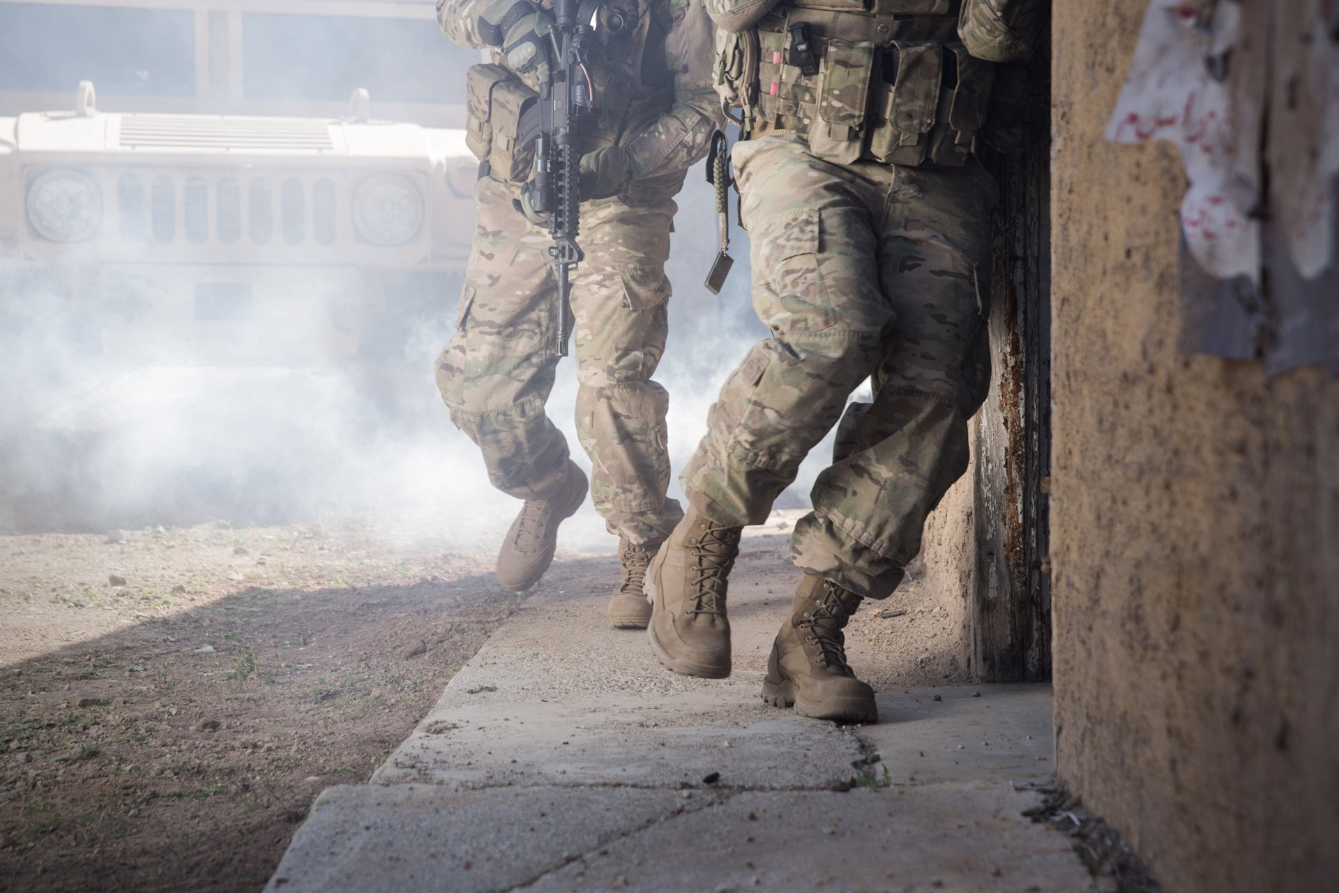 MILITARY / LAW ENFORCEMENT MILITARY / LAW ENFORCEMENT
