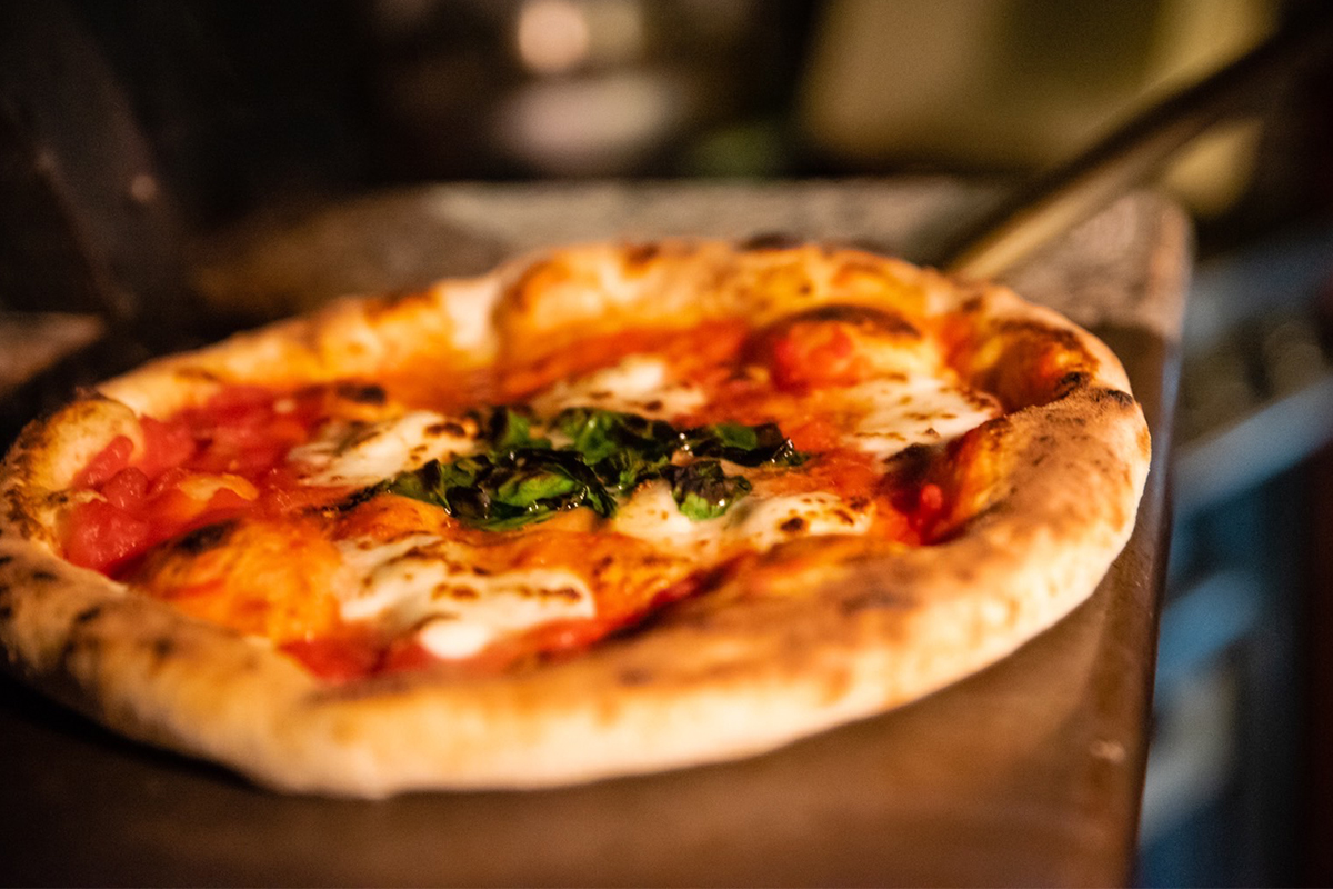 stage-pizza