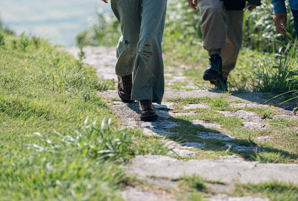 2025 AUTUMN / WINTER  “OUTSIDERS “ powered by PAPER SKY 2025 AUTUMN / WINTER  “OUTSIDERS “ powered by PAPER SKY