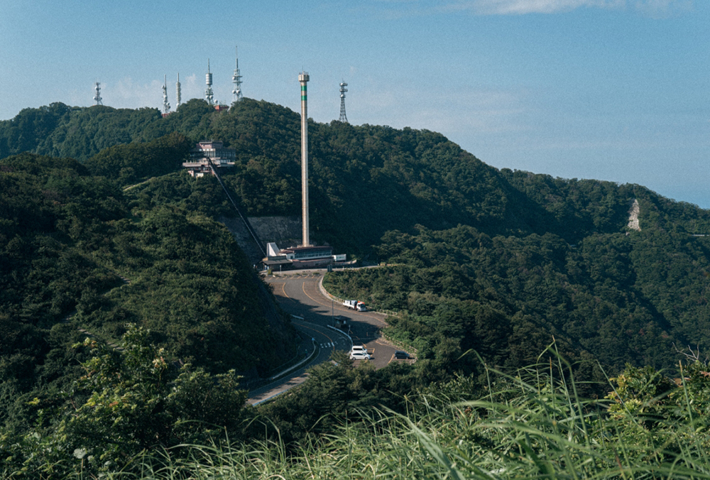2025 AUTUMN / WINTER  “OUTSIDERS “ powered by PAPER SKY 2025 AUTUMN / WINTER  “OUTSIDERS “ powered by PAPER SKY