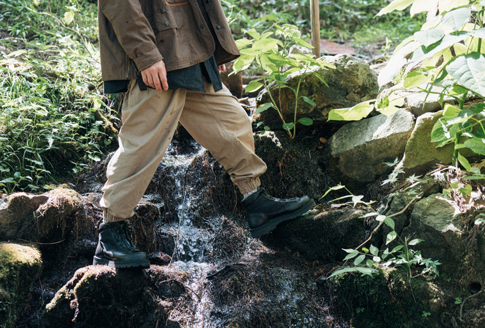 2025 AUTUMN / WINTER  “OUTSIDERS “ powered by PAPER SKY 2025 AUTUMN / WINTER  “OUTSIDERS “ powered by PAPER SKY