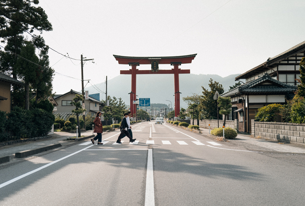 2025 AUTUMN / WINTER  “OUTSIDERS “ powered by PAPER SKY 2025 AUTUMN / WINTER  “OUTSIDERS “ powered by PAPER SKY